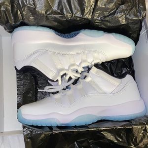 jordan 11 low legend blue gs